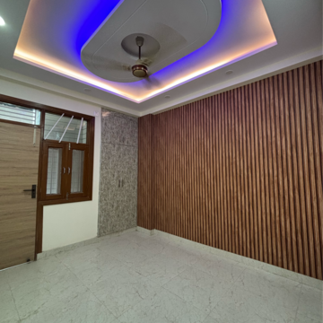 Room in 3 BHK Builder Floor at Dwarka Mor – for Rent