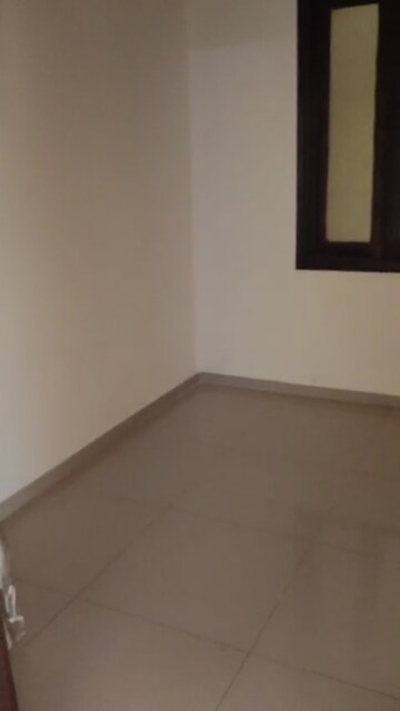 Room in 2.5 BHK Apartment at Raj Nagar Extension – for Sale