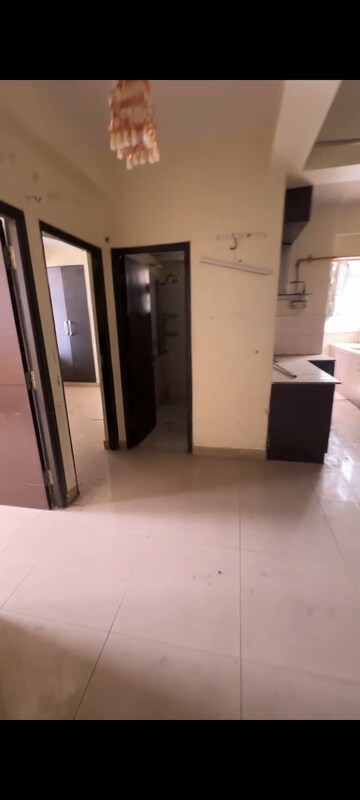 Room in 2.5 BHK Apartment at Abhay Khand 2 – for Sale