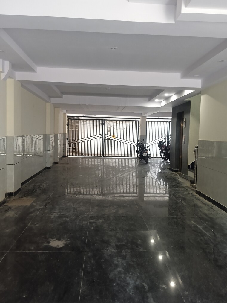 undefined, igi airport area 4 Bedroom 1700 Sq.Ft. Apartment In Igi Airport Area Delhi 9264727