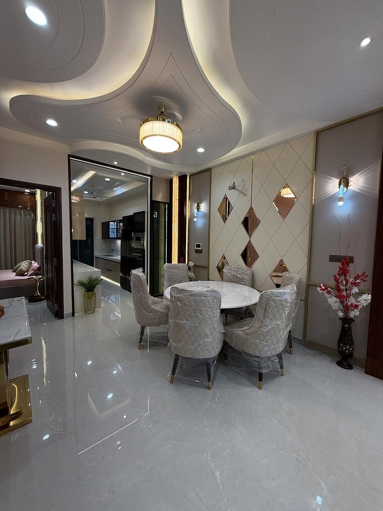 Living Room, ashok vihar 5 Bedroom 320 Sq.Yd. Independent House In Ashok Vihar Delhi 9264782