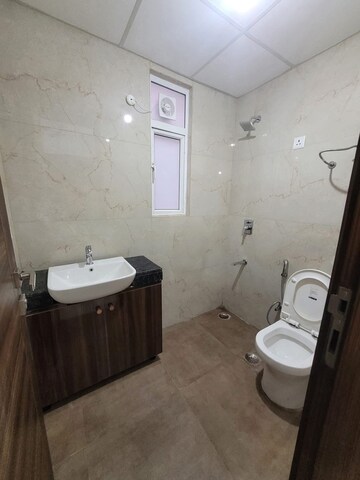 Bathroom in 3.5 BHK Builder Floor at Smart World Gems, Sector 89 – for Sale