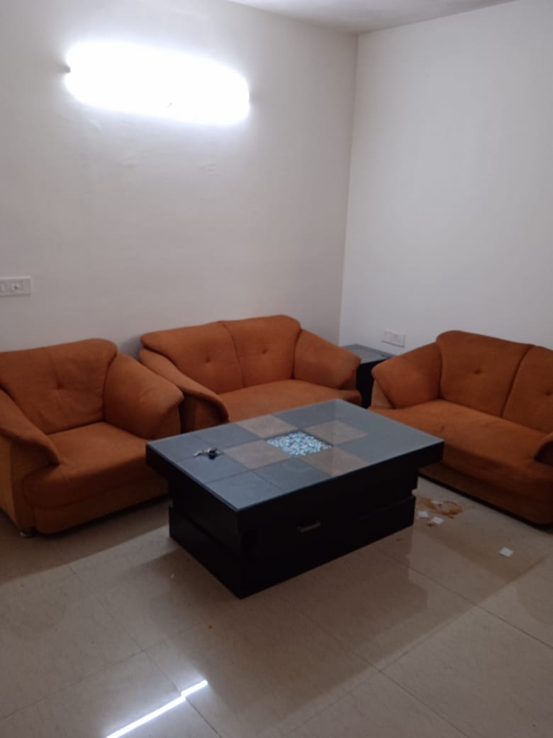 2 BHK + Pooja Room,Servant Room,Study Room,Extra Room Apartment For Rent in Tulip Lemon