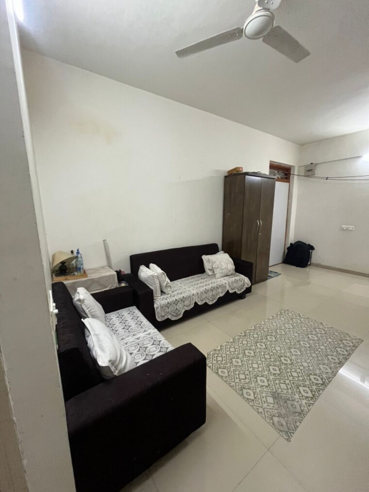 Living Room, motera 2.5 Bedroom 1512 Sq.Ft. Penthouse In Motera Ahmedabad 9264816