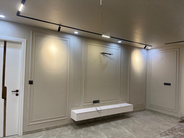 Room, sector 9 3 Bedroom 3800 Sq.Ft. Builder Floor In Sector 9 Gurgaon 9264813