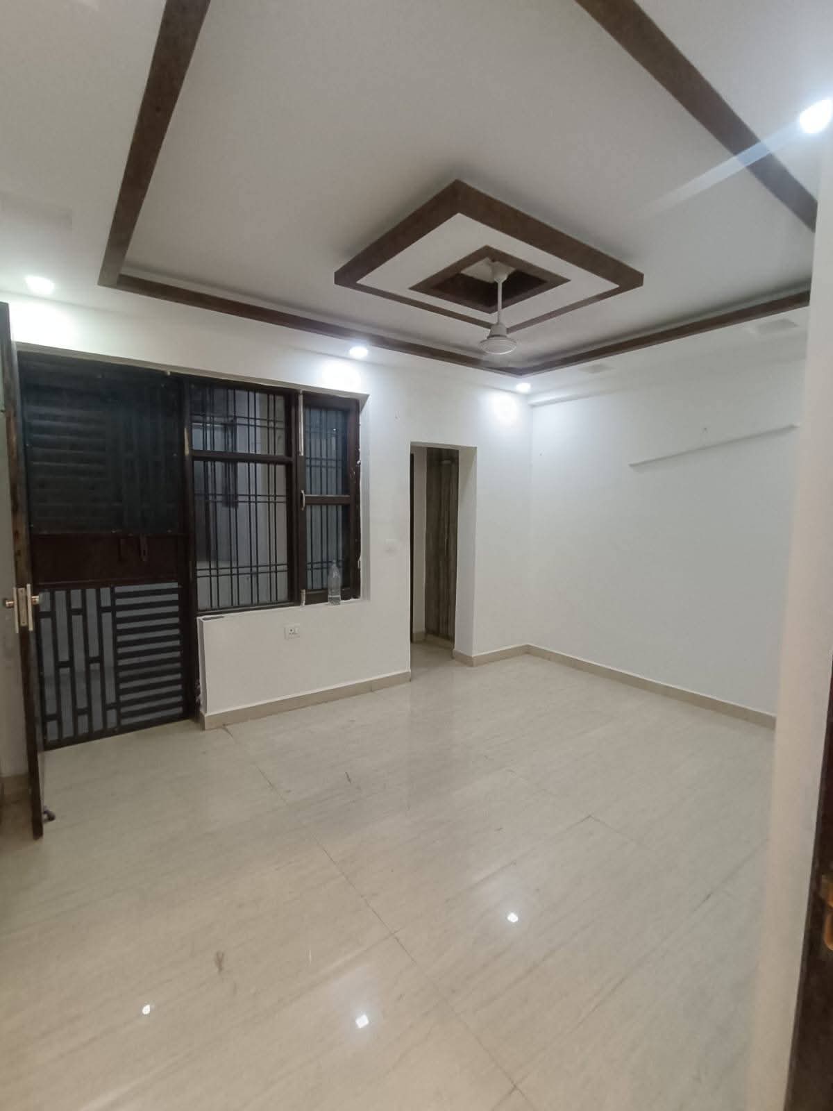 4 BHK + Servant Room Builder Floor For Sale in Mahima Associates