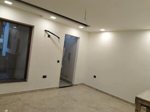 Room in 4 BHK Builder Floor at Green Fields Colony – for Sale