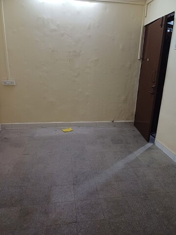 Room in 1 BHK Apartment at Ghansoli – for Rent