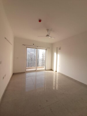 Room in 3 BHK Apartment at Sector 150 – for Rent