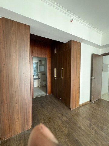 Room in 3 BHK Apartment at Sector 150 – for Rent