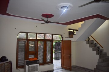 6+ BHK Independent House – Exterior View View at Delta Ii Greater Noida - for Sale