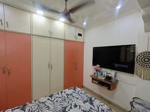 Bedroom in 2.5 BHK Apartment at Seawoods Sector 42a – for Sale