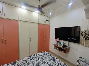 Bedroom in 2.5 BHK Apartment at Seawoods Sector 42a – for Sale