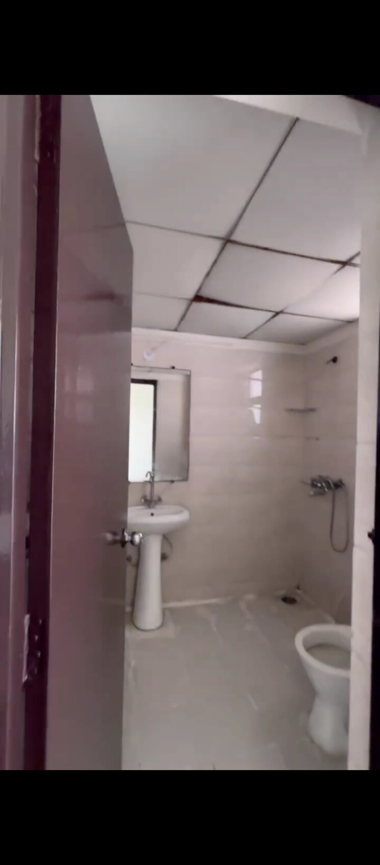 Bathroom, gaur-city-2 2 Bedroom 1010 Sq.Ft. Apartment In Gaur City 2 Greater Noida 9264890