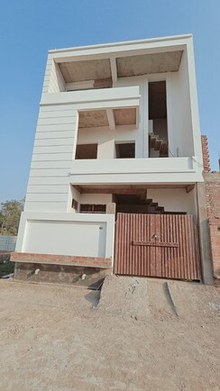 3 BHK + Study Room Villa For Sale in Faizabad Road