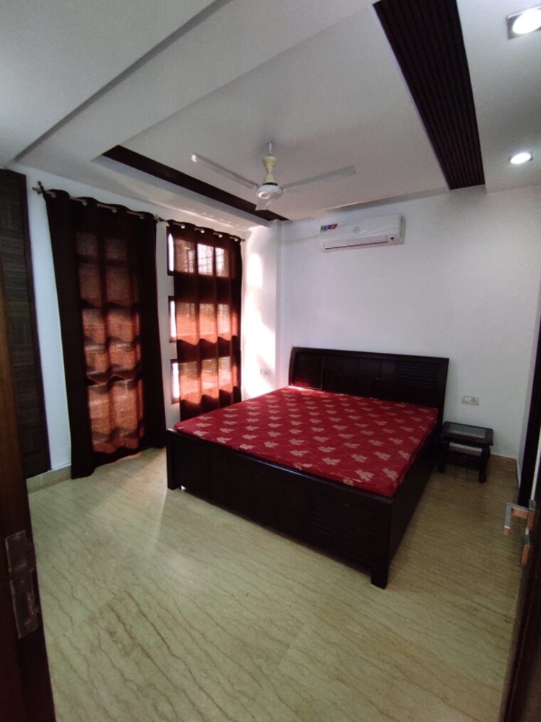 Master Bedroom, east of kailash 3 Bedroom 1700 Sq.Ft. Builder Floor In East Of Kailash Delhi 9264937