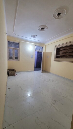 1 BHK Builder Floor For Rent in Dilshad Colony