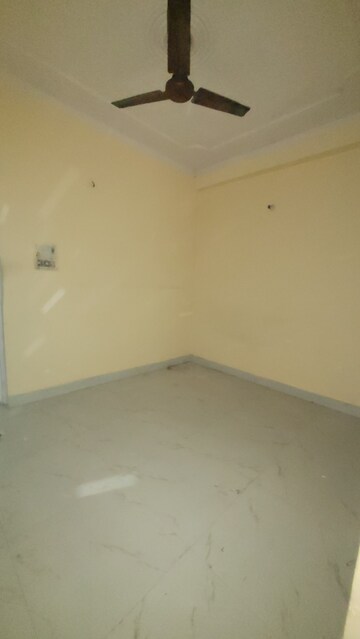 Bedroom in 1 BHK Builder Floor at Dilshad Colony – for Rent