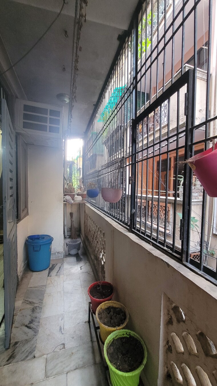 Other, dilshad colony 2 Bedroom 900 Sq.Ft. Builder Floor In Dilshad Colony Delhi 9264977