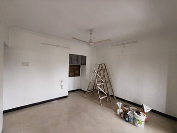 Room in 2 BHK Apartment at Bandra West – for Rent