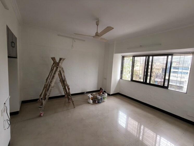 Room, bandra west 2 Bedroom 750 Sq.Ft. Apartment In Bandra West Mumbai 9264979
