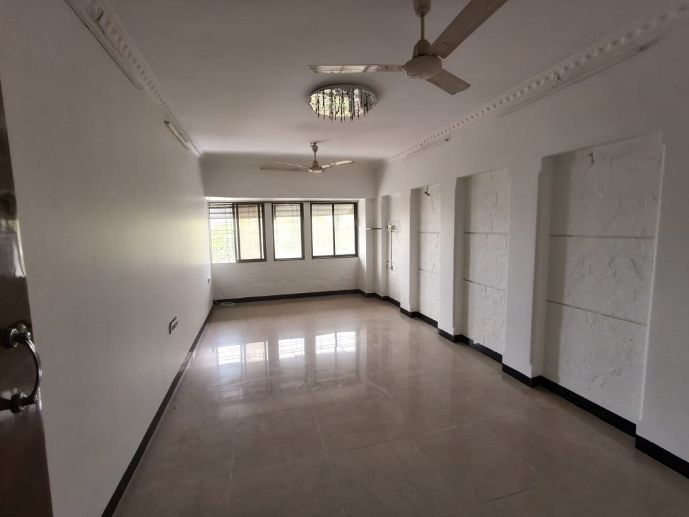 2 BHK + Pooja Room Apartment For Rent in Bandra West