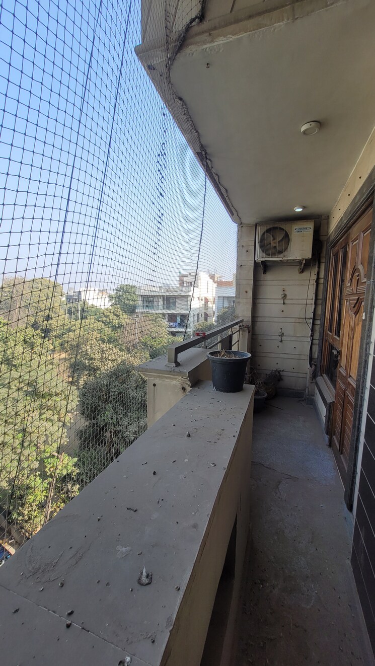 Balcony, vivek vihar phase 1 3 Bedroom 1125 Sq.Ft. Builder Floor In Vivek Vihar Phase 1 Delhi 9264999