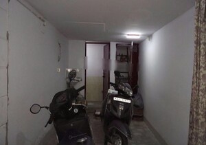 Parking in 4 BHK Builder Floor at Dilshad Colony – for Sale