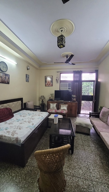 Living Room in 2 BHK Builder Floor at Dilshad Colony – for Sale