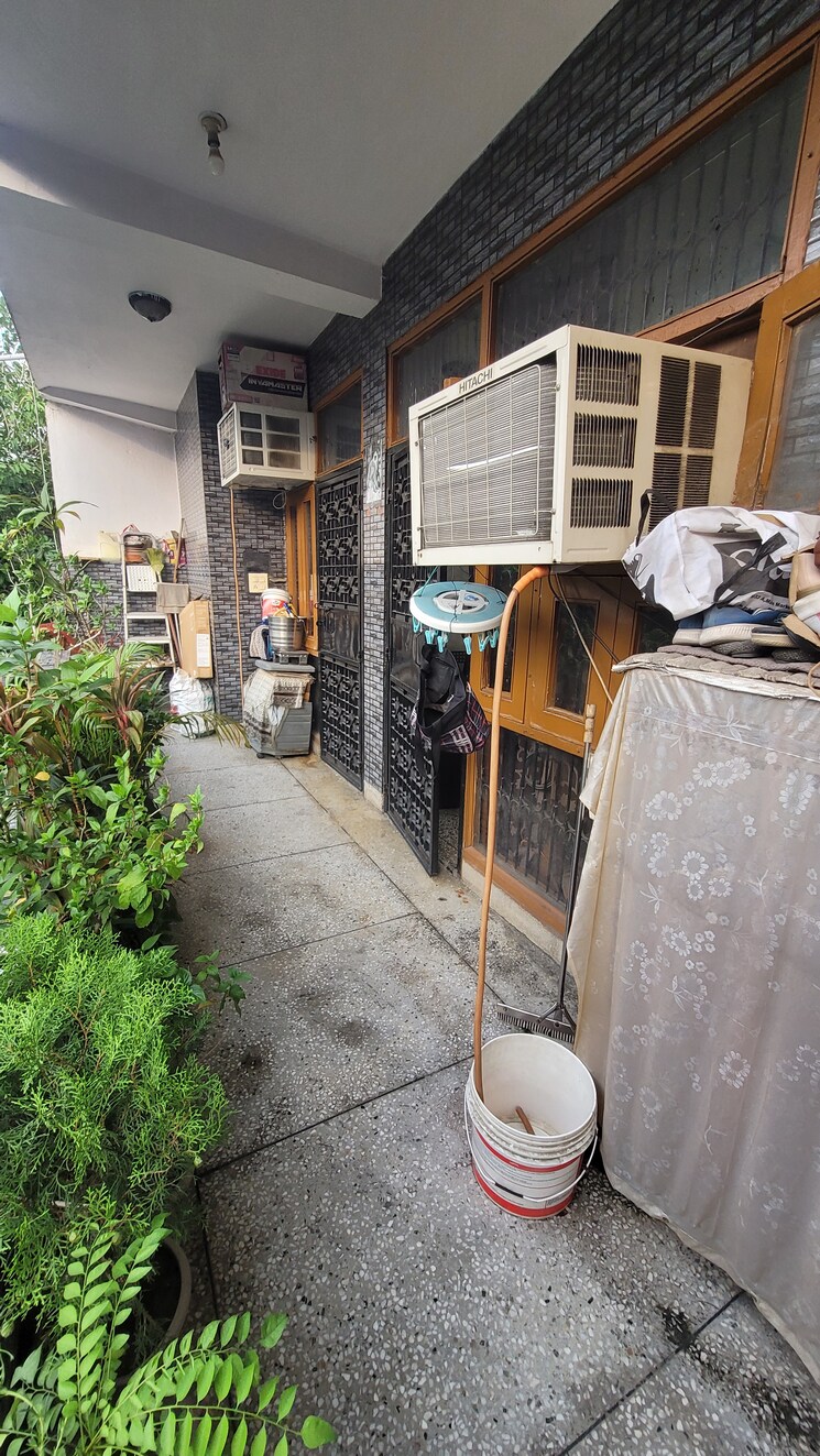 Exterior View, dilshad colony 2 Bedroom 900 Sq.Ft. Builder Floor In Dilshad Colony Delhi 9265016