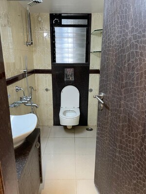 Attached Bathroom in 3 BHK Apartment at Santacruz West – for Rent