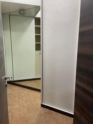 Staircase in 3 BHK Apartment at Santacruz West – for Rent