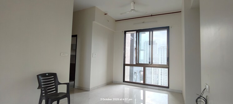 Room, mulund west 2.5 Bedroom 950 Sq.Ft. Apartment In Mulund West Mumbai 9265029