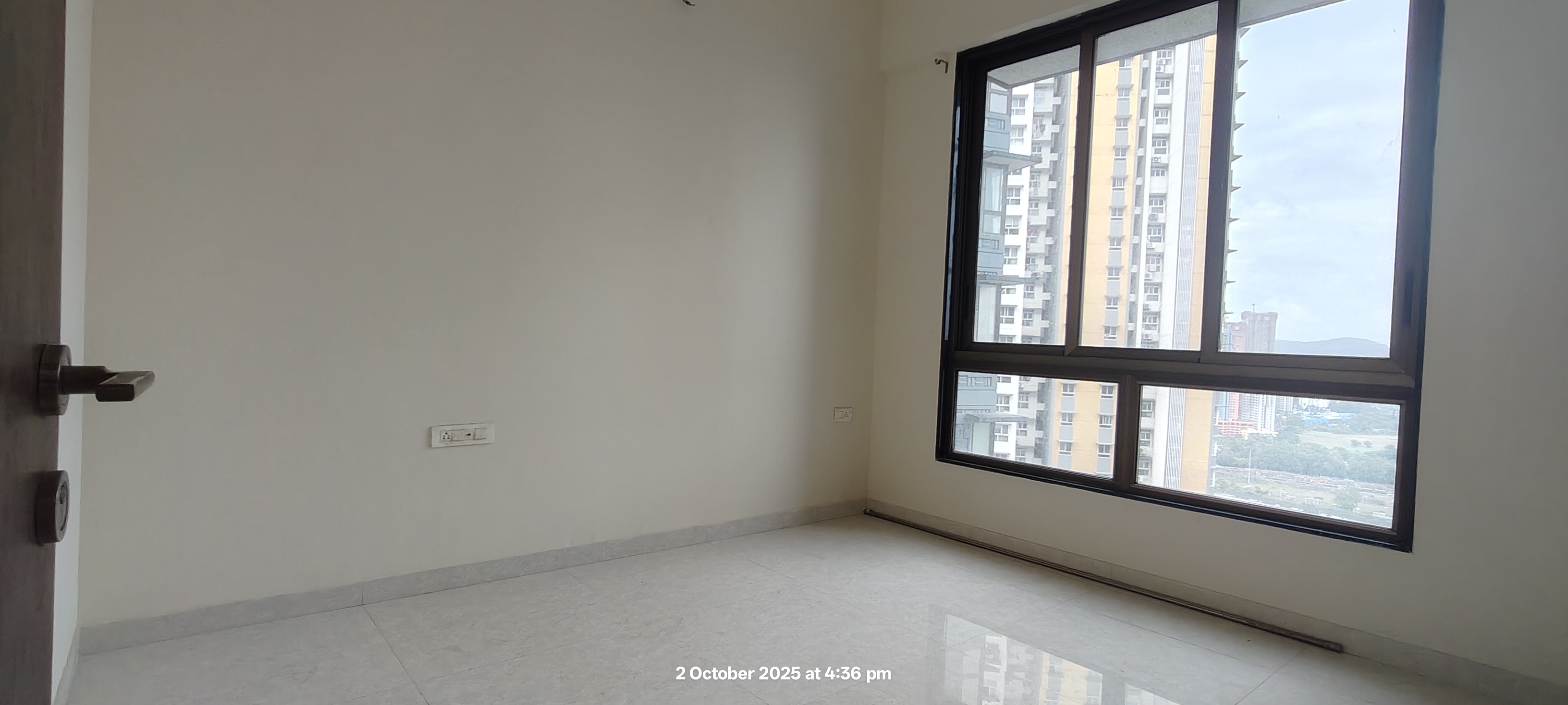 2.5 BHK Apartment For Rent in Mulund West