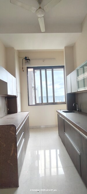 Kitchen in 2.5 BHK Apartment at Mulund West – for Rent