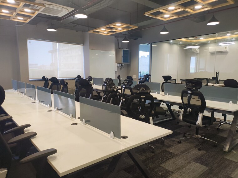 Team Area, industrial area Commercial Office Space 2000 Sq.Ft. In Industrial Area Mohali 9265039