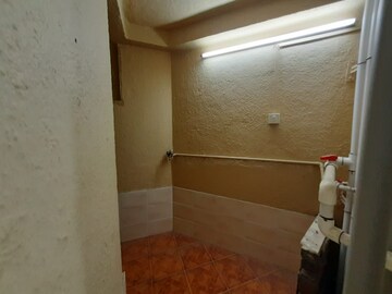 Furnished Amenities in 2 BHK Apartment at Powai – for Rent