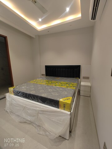 Bedroom in 1 BHK Builder Floor at Sector 52 – for Rent