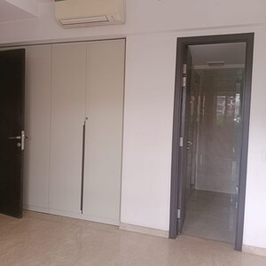 Room in 2 BHK Apartment at Powai – for Rent