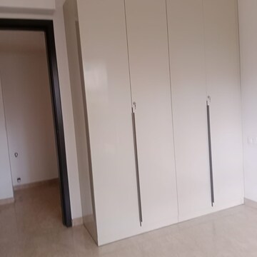 Bedroom in 2 BHK Apartment at Powai – for Rent