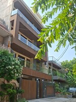 6+ BHK + Pooja Room,Servant Room,Study Room 162 Sq.Mt. Independent House in Sector 39