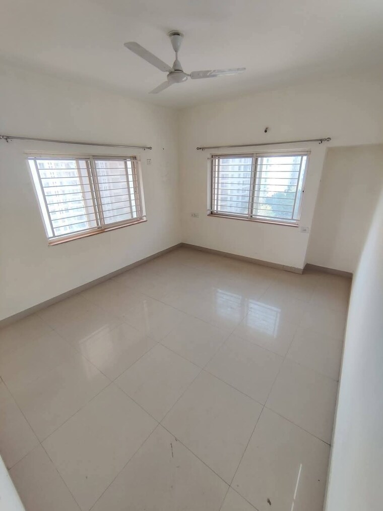 Room, kumar-primrose 3 Bedroom 1200 Sq.Ft. Apartment In Kharadi Pune 9265149