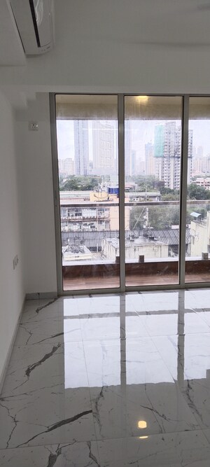 Bedroom in 2 BHK Apartment at Lower Parel – for Rent