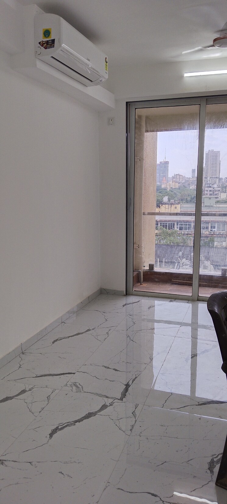 Room, lower parel 2 Bedroom 1200 Sq.Ft. Apartment In Lower Parel Mumbai 9265151