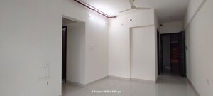 Room in 2 BHK Apartment at Mulund West – for Rent