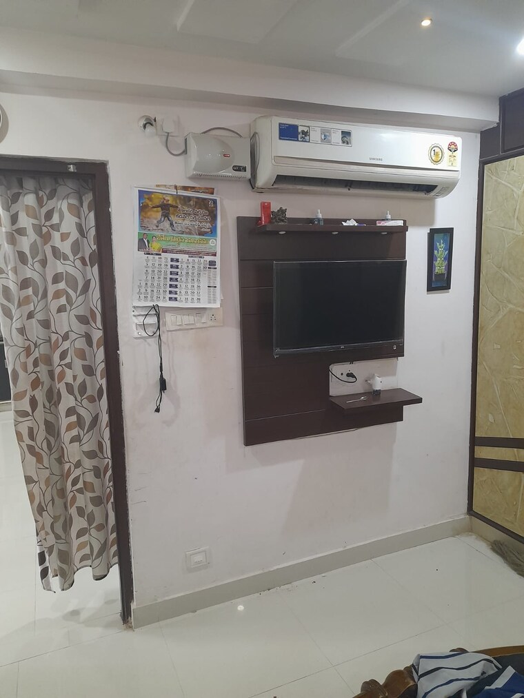 Room, gorantla 2 Bedroom 1200 Sq.Ft. Apartment In Gorantla Guntur 9265158