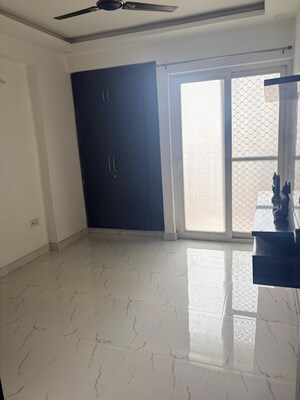 Room in 2 BHK Apartment at Gaur City 2 – for Sale