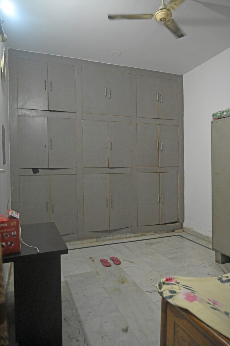 Room, gomti nagar 6+ Bedroom 1850 Sq.Ft. Independent House In Gomti Nagar Lucknow 9265239