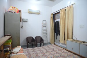 Bedroom in 6+ BHK Independent House at Gomti Nagar – for Sale