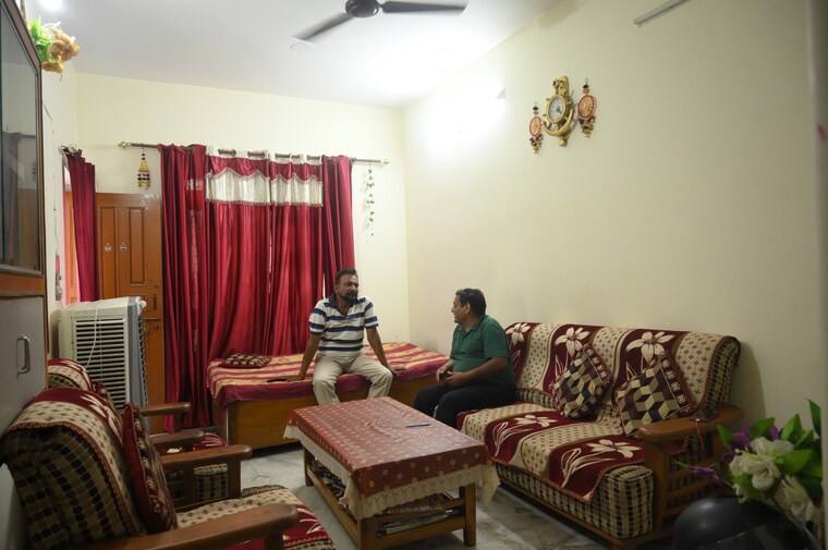 Living Room, gomti nagar 6+ Bedroom 1850 Sq.Ft. Independent House In Gomti Nagar Lucknow 9265239